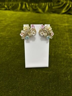 Vintage CORO Signed Gold Cluster Earrings with Pastel Enamel Flowers - CLIP ON